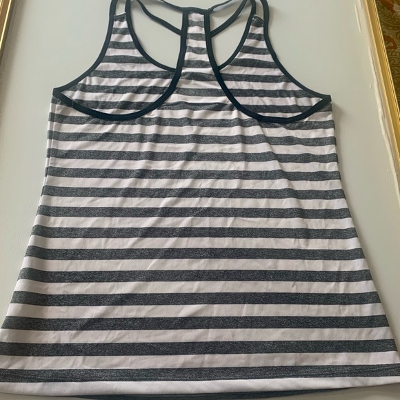 New Balance Racer Back Tank - Picture 2 of 3